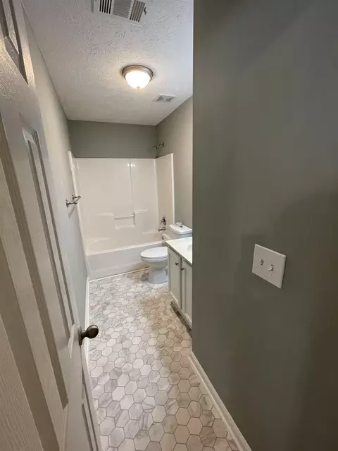 516 Northwoods Dr, Lagrange, GA 30241 photo 13