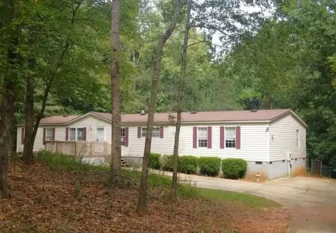 74 Bear Creek Trl, Moreland, GA 30259