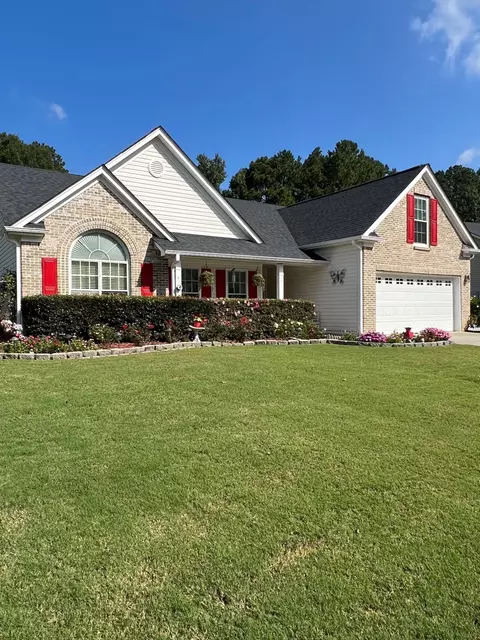 450 Ballyshannon Dr, Dacula, GA 30019