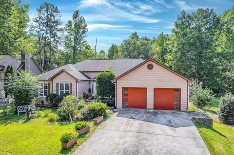 572 Black Creek Dr, Lawrenceville, GA 30044