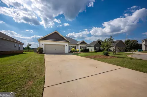 313 Kendall Ct, Perry, GA 31069 photo 3
