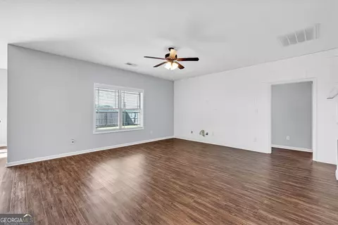 313 Kendall Ct, Perry, GA 31069 photo 8