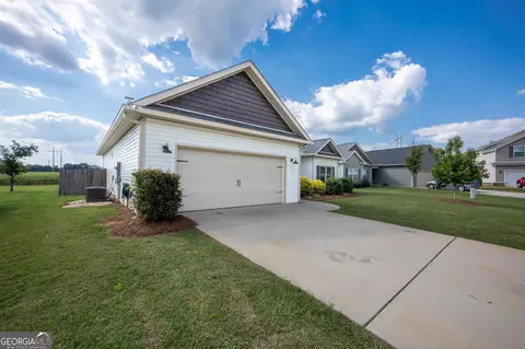 313 Kendall Ct, Perry, GA 31069 photo 2