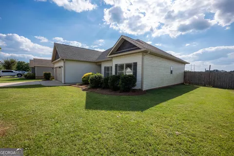 313 Kendall Ct, Perry, GA 31069 photo 4
