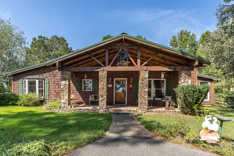 356 Collier Rd NE, Rome, GA 30165