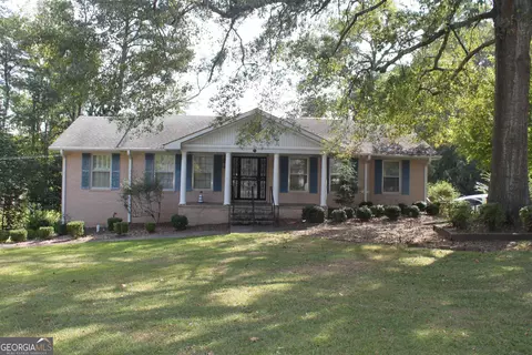 505 Parkman Dr, Manchester, GA 31816