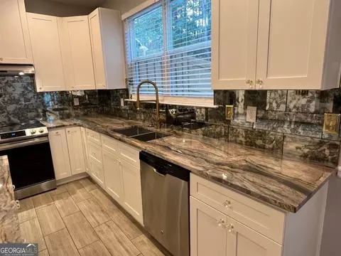 3839 Augustine Pl, Rex, GA 30273 photo 7