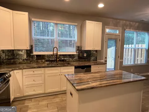 3839 Augustine Pl, Rex, GA 30273 photo 11