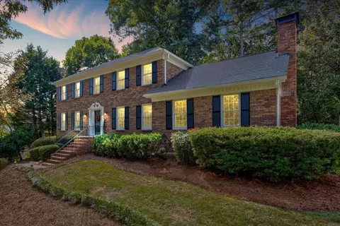 4324 Dunriver Dr, Lilburn, GA 30047