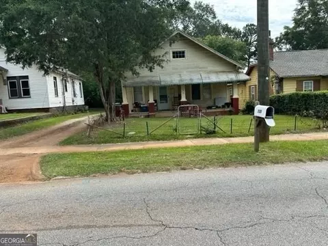 720 Meriwether St, Griffin, GA 30223
