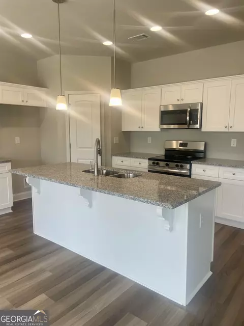 259 Strickland Loop, Forsyth, GA 31029 photo 2