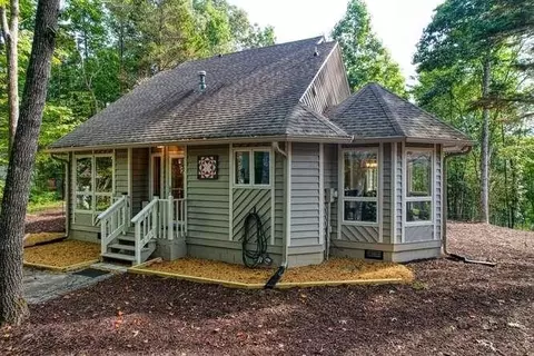 5117 Summer Wood Ln, Young Harris, GA 30582