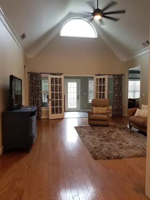 9227 Golfview Cir, Covington, GA 30014 photo 4