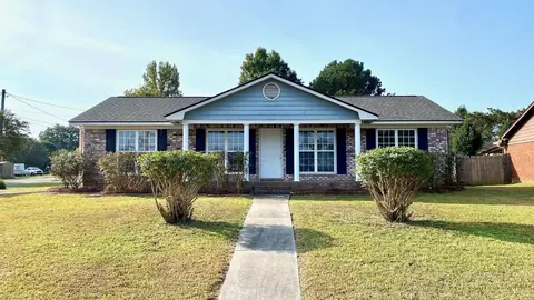 13 Hunters Gln, Rome, GA 30165