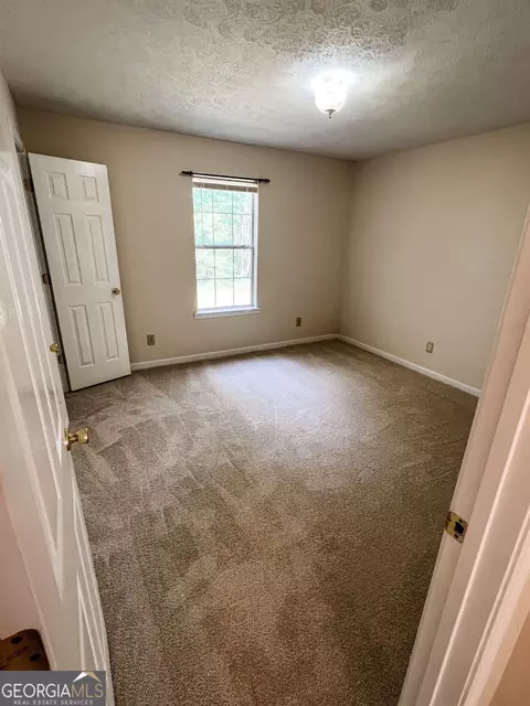 1816 Rock Mills Rd, Lagrange, GA 30240 photo 14