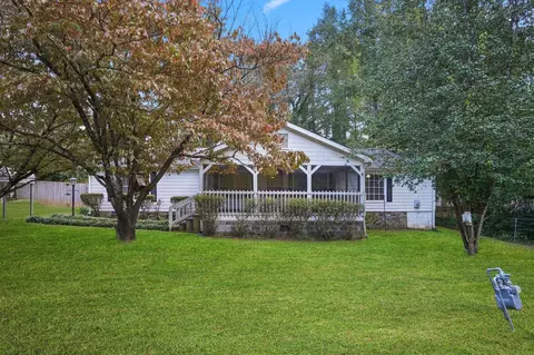 55 Skyline Dr, Hampton, GA 30228