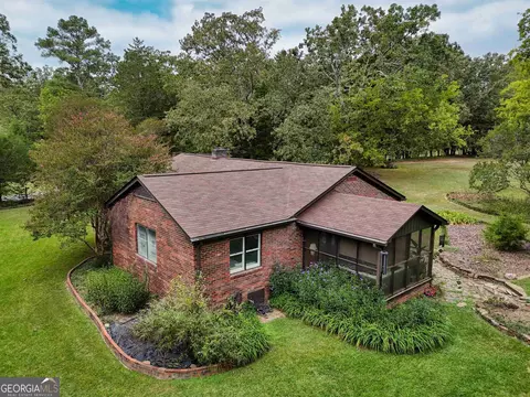 6784 Blacks Bluff Rd SW, Cave Spring, GA 30124 photo 2