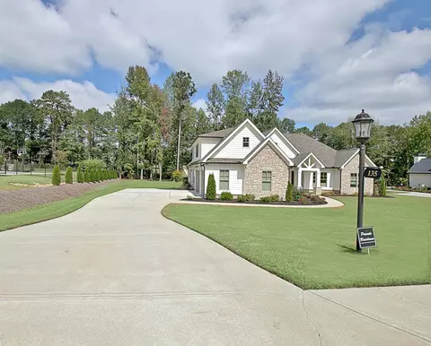 135 Dean Dr, Tyrone, GA 30290 photo 1
