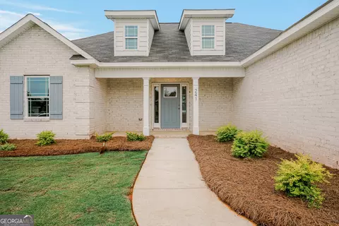 241 Overton Dr, Perry, GA 31069 photo 2