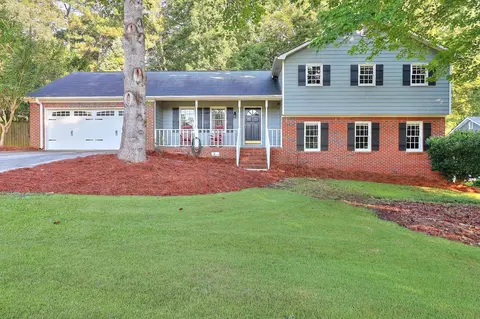 1515 Ridge Forest Ln, Grayson, GA 30017