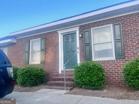 230 Lanier Dr #19, Statesboro, GA 30458