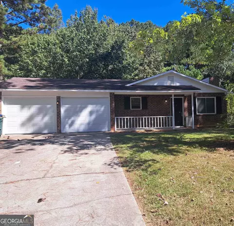 10294 Hamilton Gln, Jonesboro, GA 30238