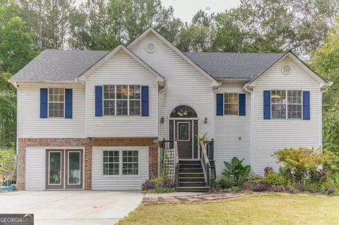 2495 Amber Hills Dr, Monroe, GA 30655
