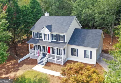 196 Line Creek Cir, Sharpsburg, GA 30277