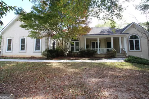 190 Mapledale Trl, Sharpsburg, GA 30277