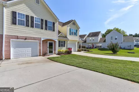 6697 Sunset Ct, Rex, GA 30273 photo 2