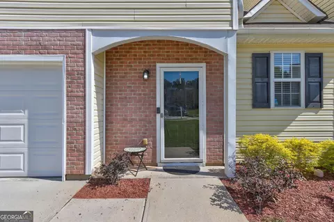 6697 Sunset Ct, Rex, GA 30273 photo 3