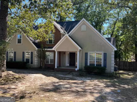 206 Woods Edge Way, Warner Robins, GA 31088