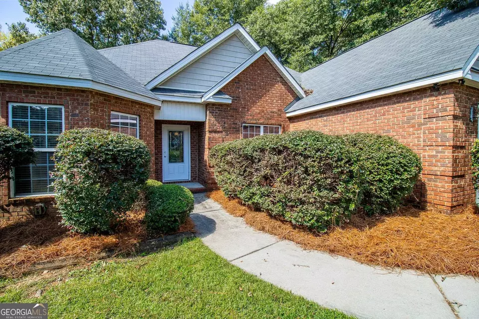  107 Blackstone Ct, Kathleen, GA 31047 photo 4