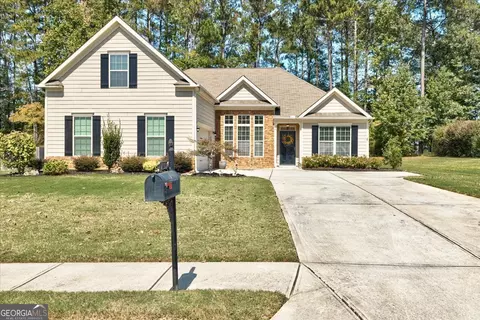 165 Savannah Dr, Senoia, GA 30276
