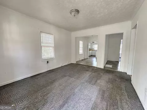 111 Glenda Dr, Lagrange, GA 30241 photo 3
