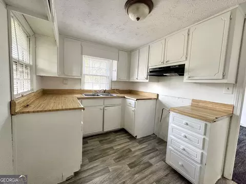 111 Glenda Dr, Lagrange, GA 30241 photo 6