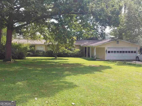 2630 Jodeco Dr, Jonesboro, GA 30236