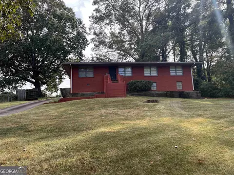 743 Oakdale Dr, Forest Park, GA 30297