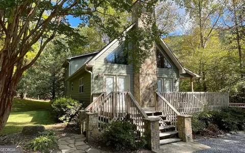 9892 Tusquittee Rd, Hayesville, NC 28904