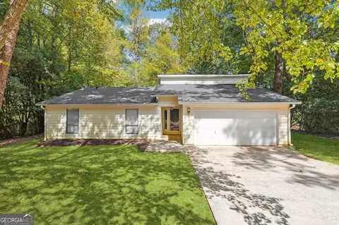 1200 NW Ridgeside Dr, Acworth, GA 30102