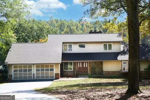 1765 Four Notch Rd, Carrollton, GA 30116