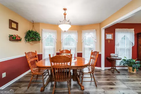 147 Greenbriar Trl, Lagrange, GA 30241 photo 10