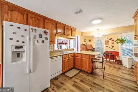 147 Greenbriar Trl, Lagrange, GA 30241 photo 8