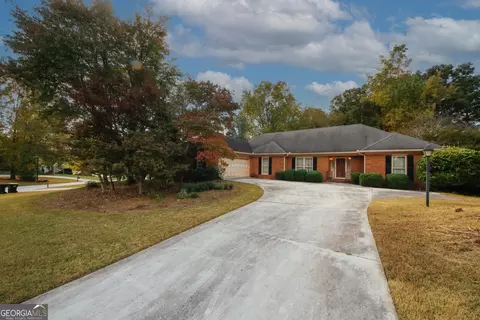 2071 Weatherstone Cir, Conyers, GA 30094