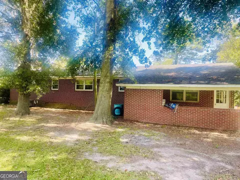 703 N 3rd St, Vienna, GA 31092