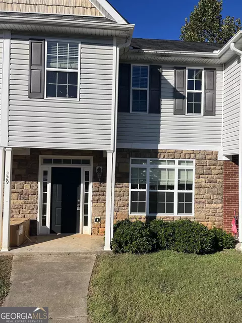 229 Timber Wolf Trl, Griffin, GA 30224