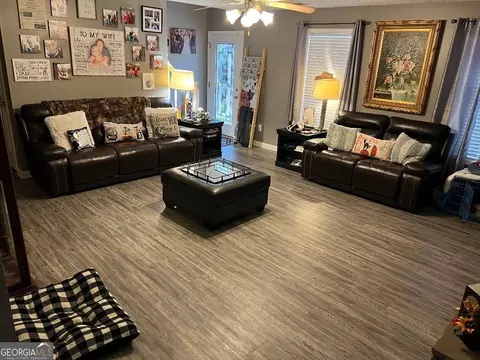 105 Twilight Ct, Jackson, GA 30233 photo 6