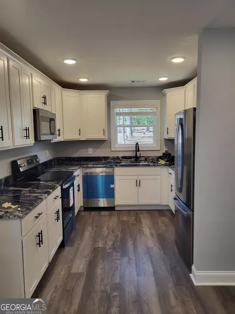 3003 14th Pl, Valley, AL 36854 photo 5