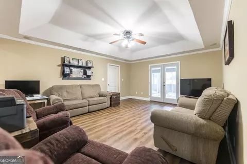 203 Shane Cir, Perry, GA 31069 photo 5