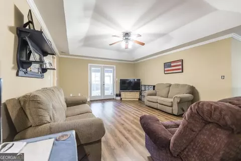 203 Shane Cir, Perry, GA 31069 photo 4